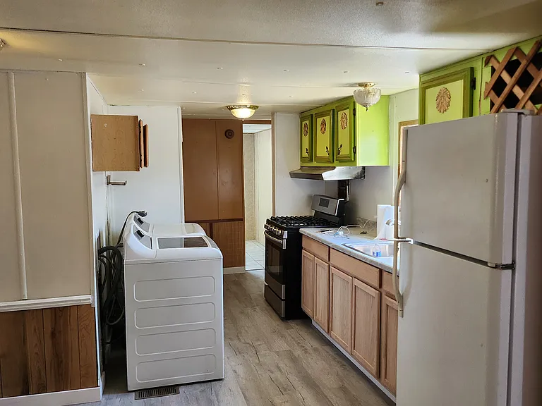 322 Ea I Ave — Photo 3