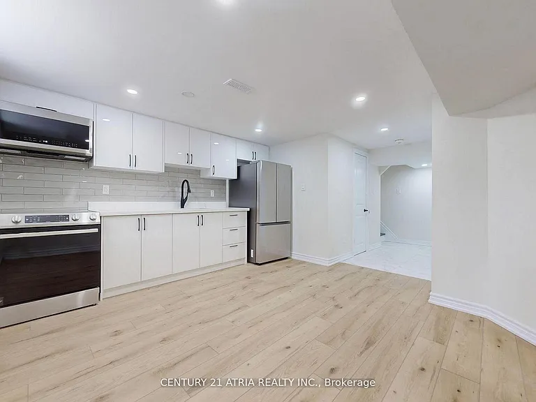 57 Saddle Ridge Dr #B — Photo 3