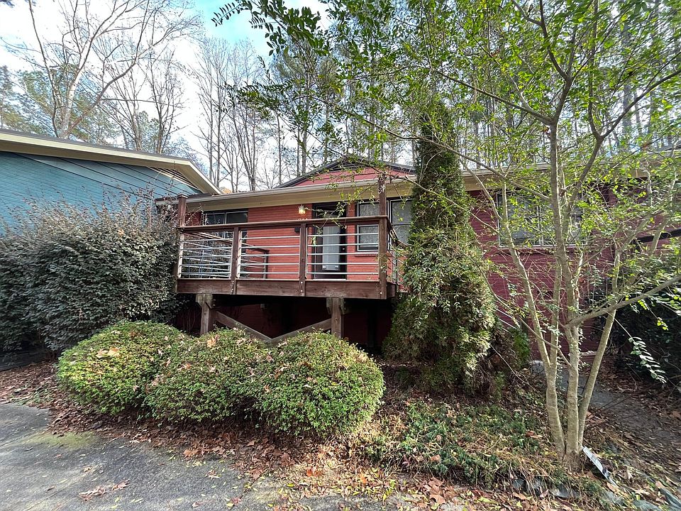 1st image of 244 Valley Park Dr