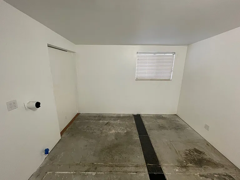 7449 Tujunga Ave — Photo 11