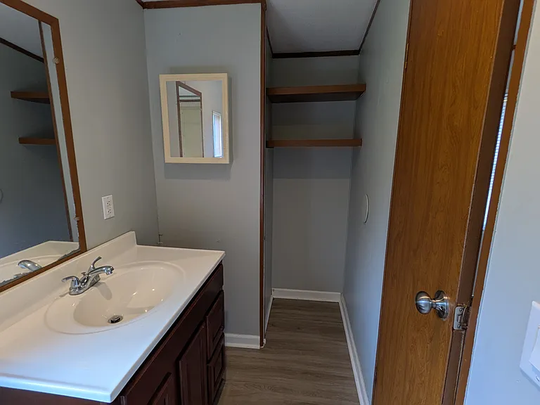806 Wall Rd — Photo 8