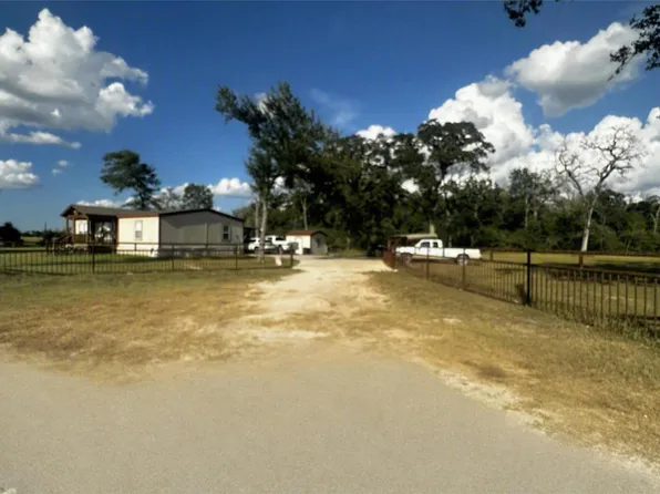 5232 Dawkins Rd, Normangee, TX 77871