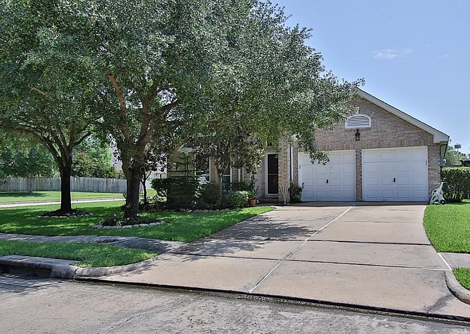 1st image of 8618 Green Ash Dr