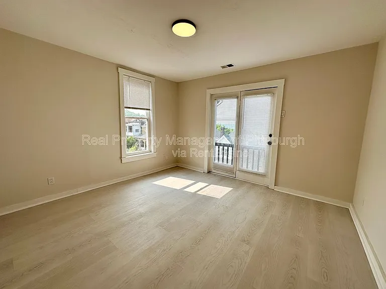 2121 Milligan Ave #6 — Photo 8