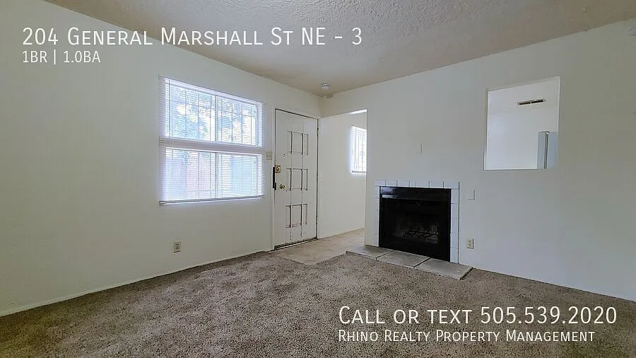 1/2 Off 1st Months Rent! Spacious 1 Bed 1 Bath Near Los Altos Golf Course! — Photo 2