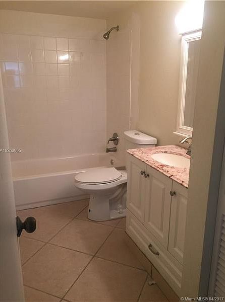 1st image of 4272 NW 89th Ave APT 105