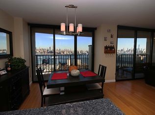 380 Mountain Rd APT 1104, Union City, NJ 07087