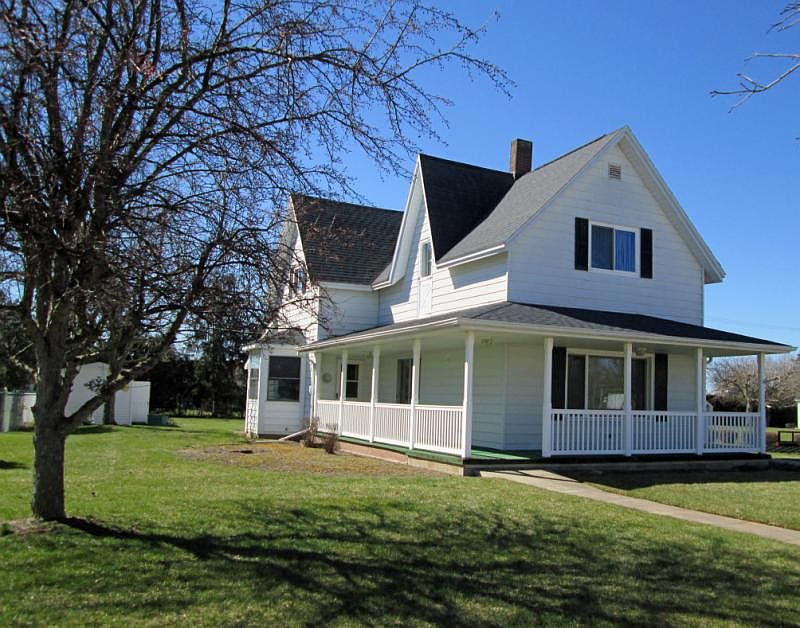 2112 Main St, Ubly, MI 48475 Zillow