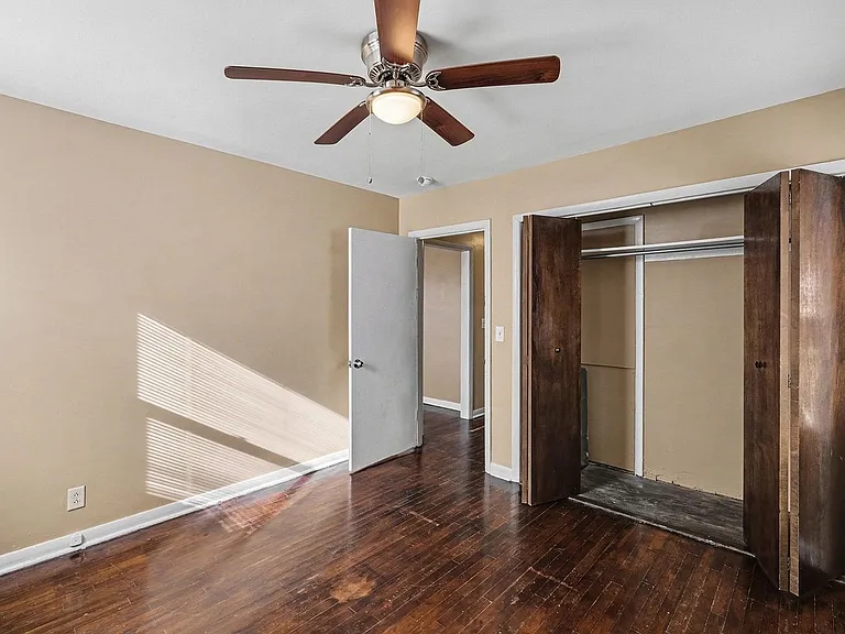 302 Sentinel Dr — Photo 11