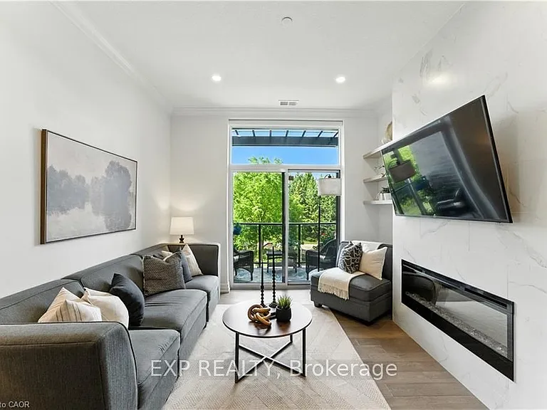 1880 Gordon St #207 — Photo 1