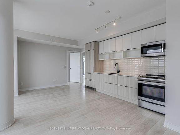 5th image of 180 Mill St #S808