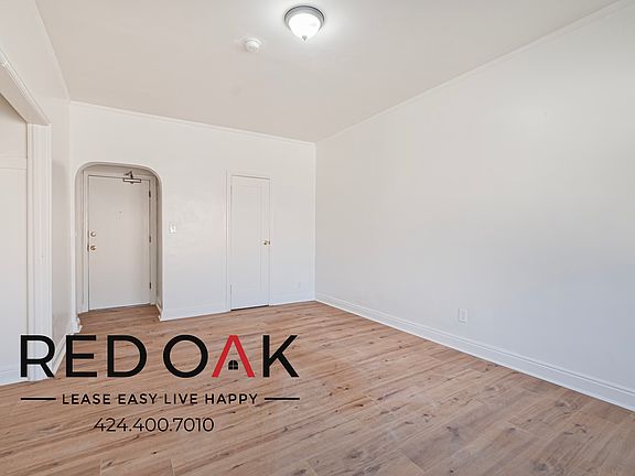 4th image of 2850 1/4 Leeward Ave #410