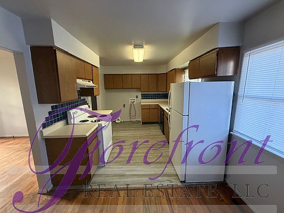 4th image of 1834 S Fairdale Ave
