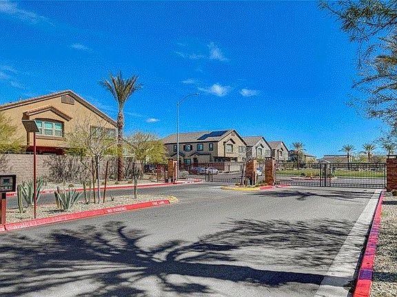 5th image of 4705 Blaise Ave #102