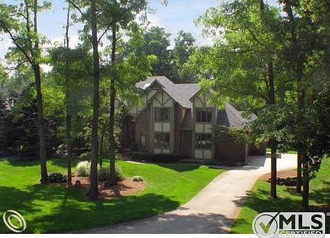 Welcome to 9381 Park Ln