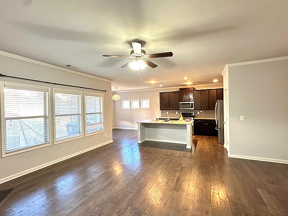 4th image of 4532 Sweetwater Dr