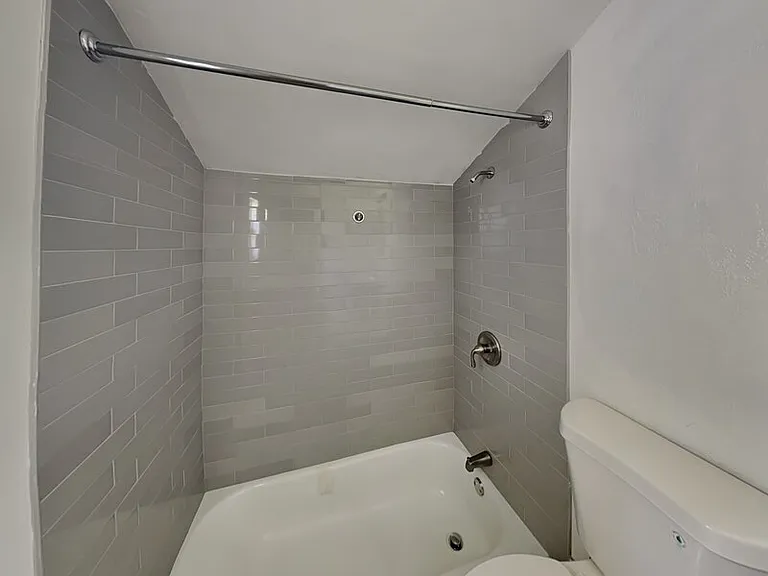 7345 Linda Dr — Photo 16