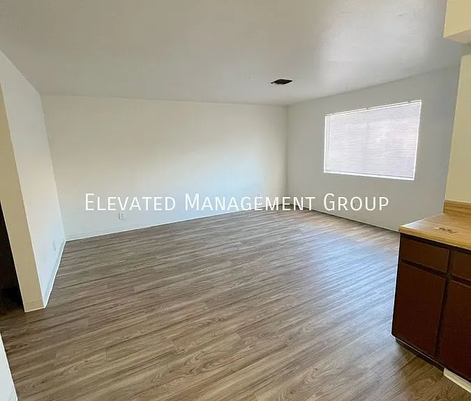 3504 Tyson Pl NE #B — Photo 4