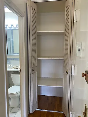 Rented by RV Realty | media 9