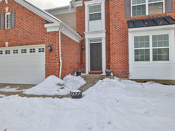 3rd image of 2707 Pebble Creek Way