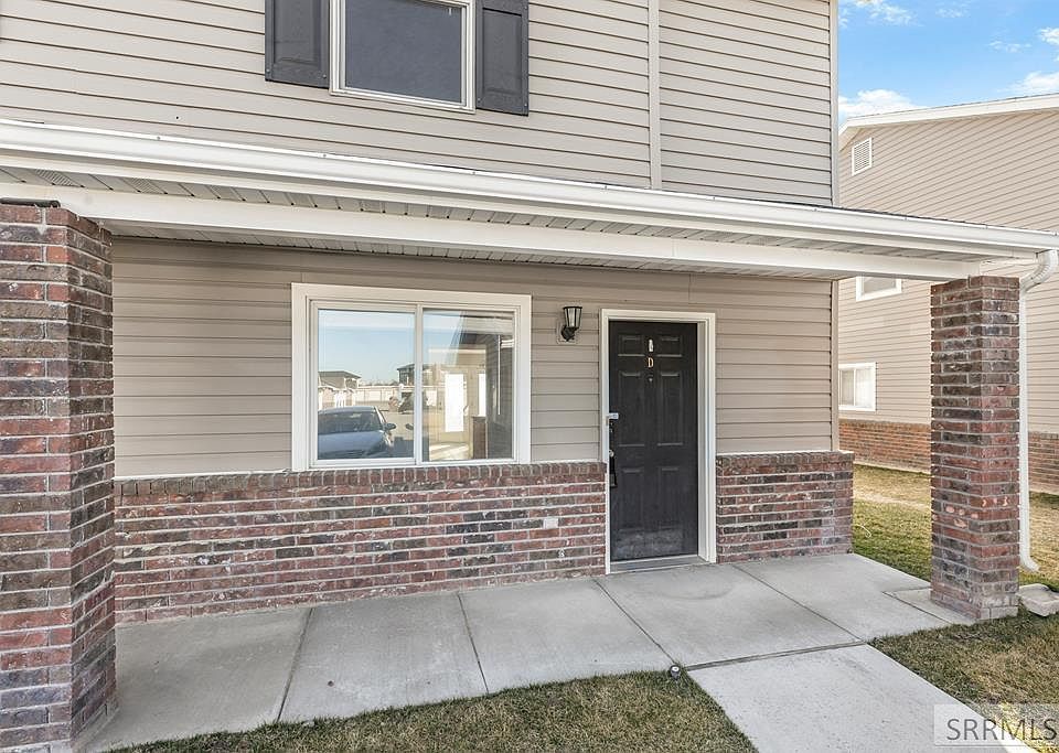 1st image of 448 Raven Way APT D