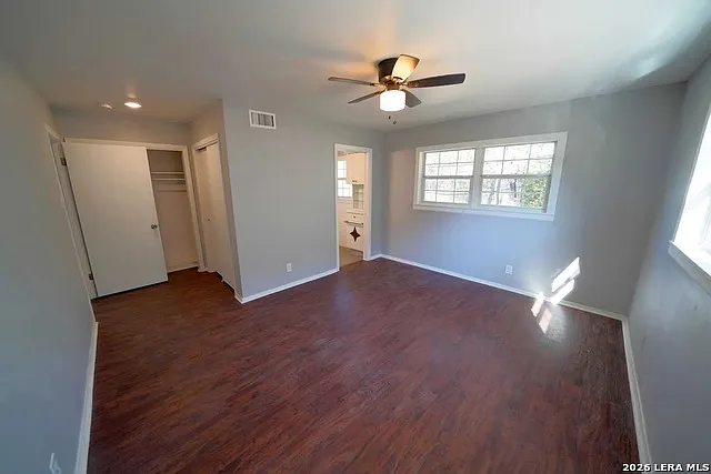 323 Stockton Dr — Photo 17
