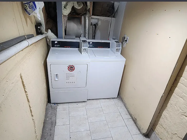 208 Sanford Ave #1 — Photo 8