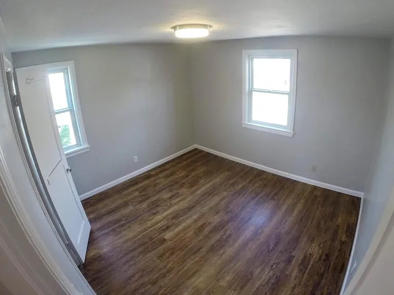 1707 W Lemp St — Photo 3