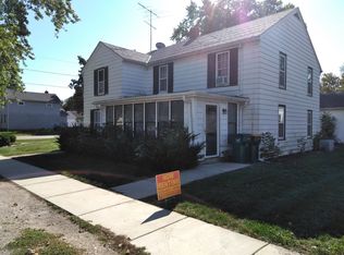 220 S Hugh St #B, Plano, IL 60545