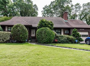 2156 Seneca Dr S, Merrick, NY 11566