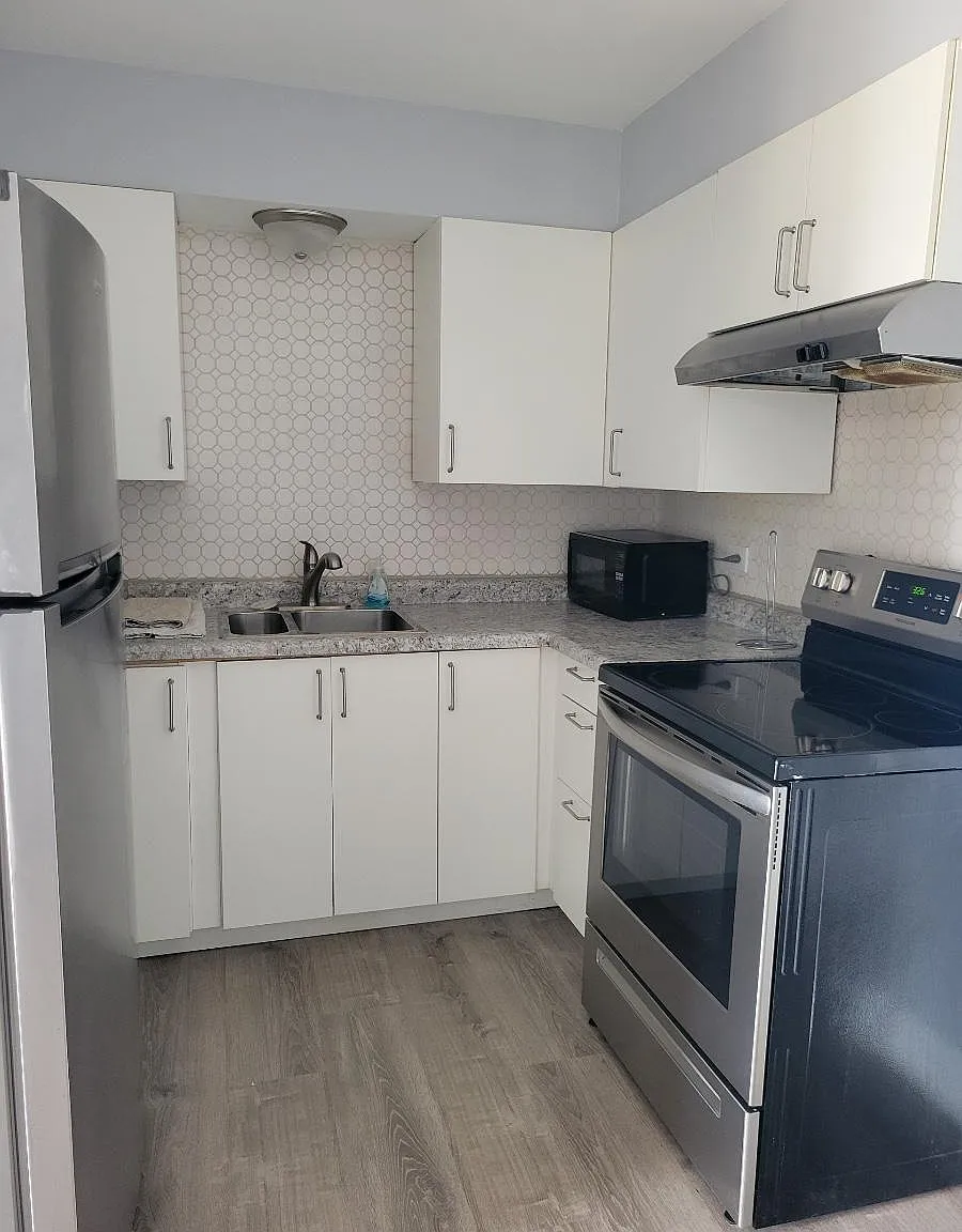 11851 S Karlov Ave — Photo 2
