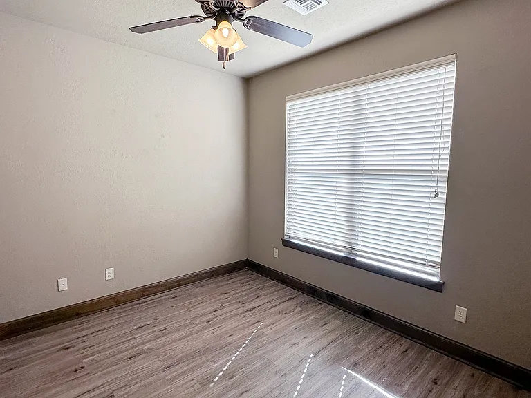2189 SW 56th St — Photo 14