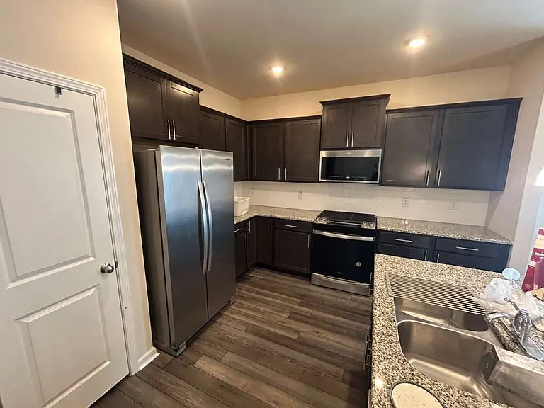1005 Everglades Way — Photo 9