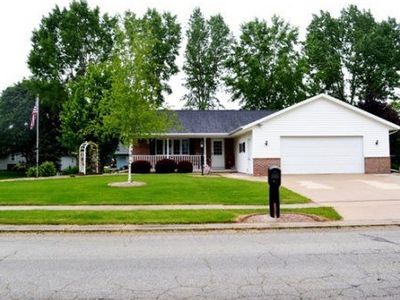 242 Valley View Dr, BRILLION, WI, 54110