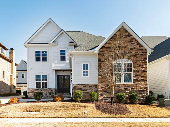 216 Cotten Dr, Morrisville, NC 27560