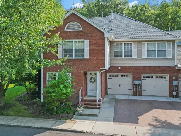 21 Berkeley Square Condo #21, Berkeley Heights Twp., NJ 07922