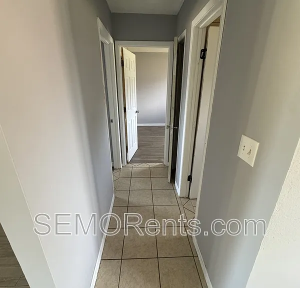 315 E Ln #3 — Photo 4