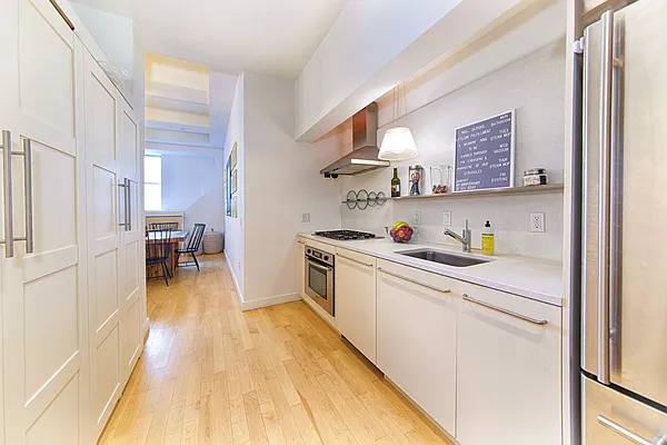 Rented by Brown Harris Stevens | media 27