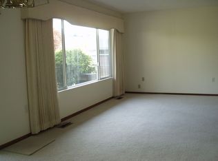 12359 SW King George Dr, King City, OR 97224