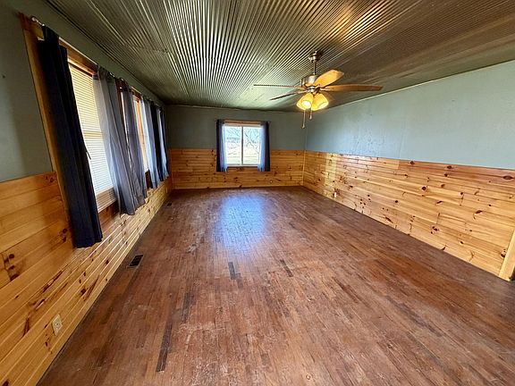 3rd image of 7768 High Point Drive