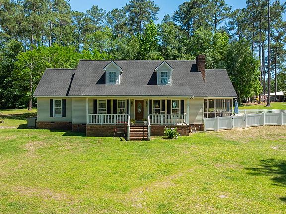 3rd image of 771 Blasingame Rd