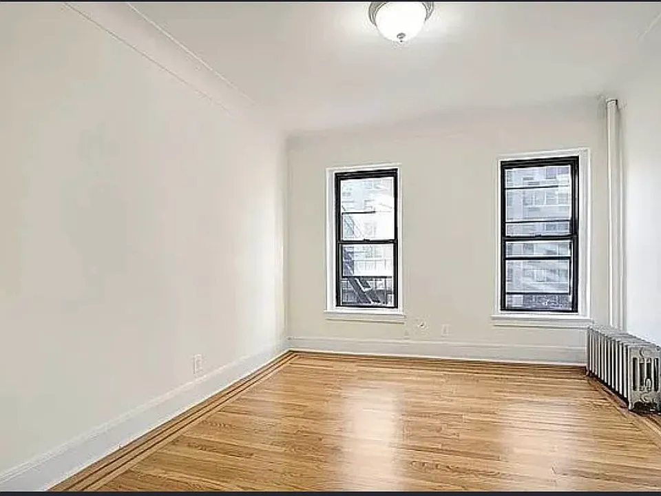1606 1st Ave #5B