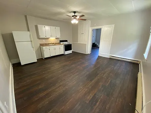 601 S Market St #102 Photo 1