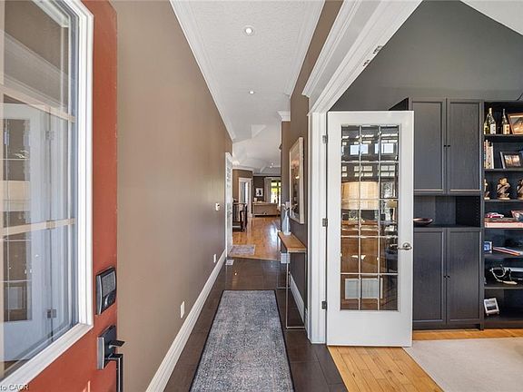 4th image of 80 New Lakeshore Rd #27