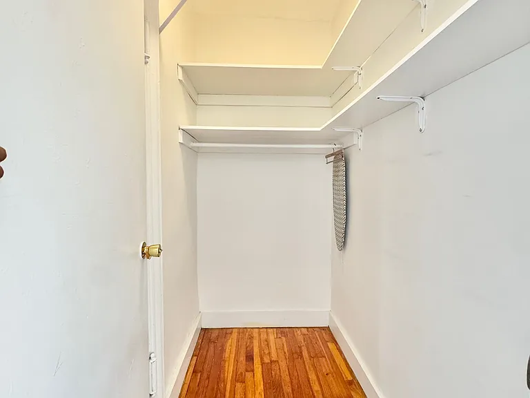 6015 Woodside Ave #5D — Photo 11