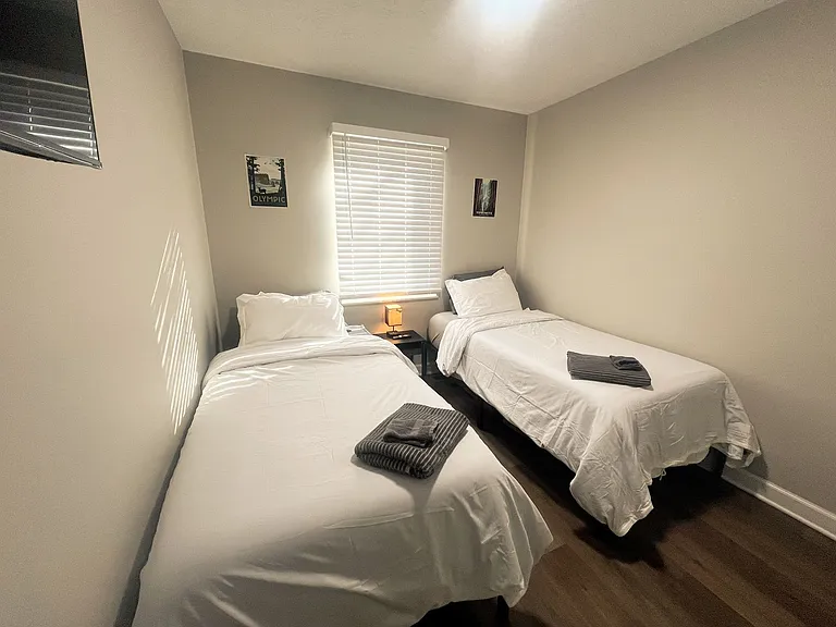 329 Catherine Dr — Photo 17