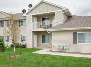 230 E Franklin St #202, Eldridge, IA 52748