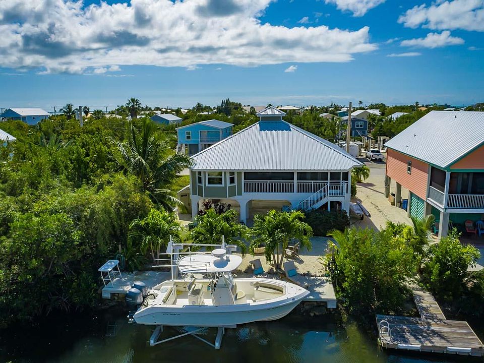1st image of 27379 Jamaica Ln