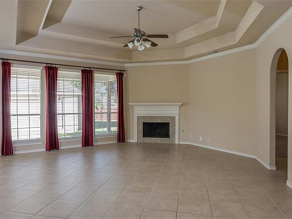 2nd image of 28 Oak Bnd