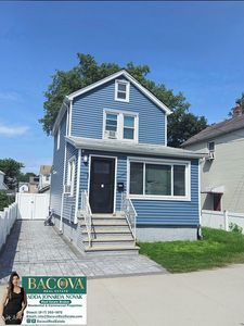 122-29 Grayson St, Springfield Gardens, NY, 11413